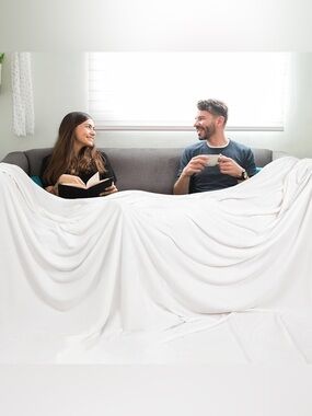 NWOT King Plush Blanket
